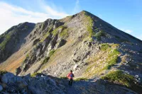 南アルプスの盟主・赤石岳の魅力が満載！　初心者向けから中級者向けの難易度別登山コース紹介