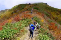 肌寒い季節にピッタリ！秋登山の服装にプラスワンしたいアイテム5選