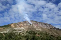 【日帰り登山】一切経山から見る魔女の瞳｜難易度別ルート＆アクセス・周辺情報