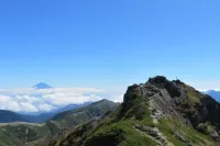 眺望とお花畑が魅力の3000m峰を登る！塩見岳の初心者向けから中級者向けの難易度別登山コース紹介