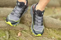 高いグリップ力とフィット感が魅力の新世代トレイルランニングシューズ『サロモン サンダークロス』をレビュー