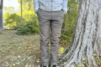 モンベルで最も軽量なダウンパンツ『スペリオダウンパンツ』と最も軽量な化繊綿パンツ『U.L.サーマラップパンツ』の使い分け