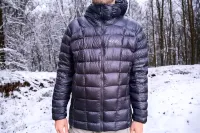 登山で外せない軽量ダウンジャケットの本命！『RabミシックGジャケット』