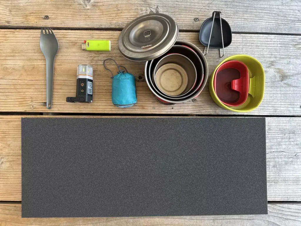 登山装備の軽量化におすすめ!コンパクト&軽量な登山であると便利なベストアイテムを紹介