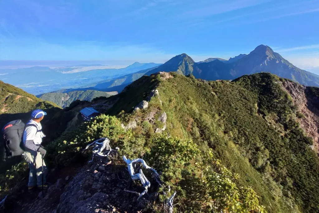 そうだ、八ヶ岳行に行こう。権現岳&編笠山は大迫力の絶景!