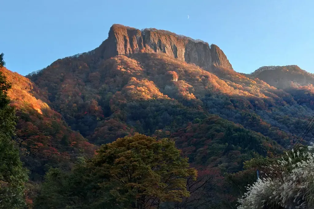 【緊急投稿】荒船山に迫る紅葉ピーク！真の絶景をギリギリまで見せます（2022年10月30日撮影）